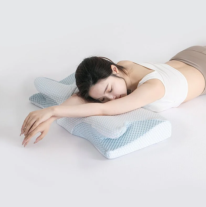 Cuscino in memory foam a forma di farfalla
