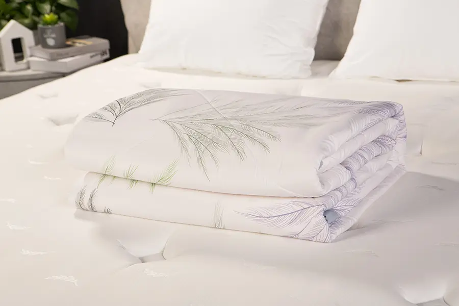 Skin Friendly Latex Quilt
